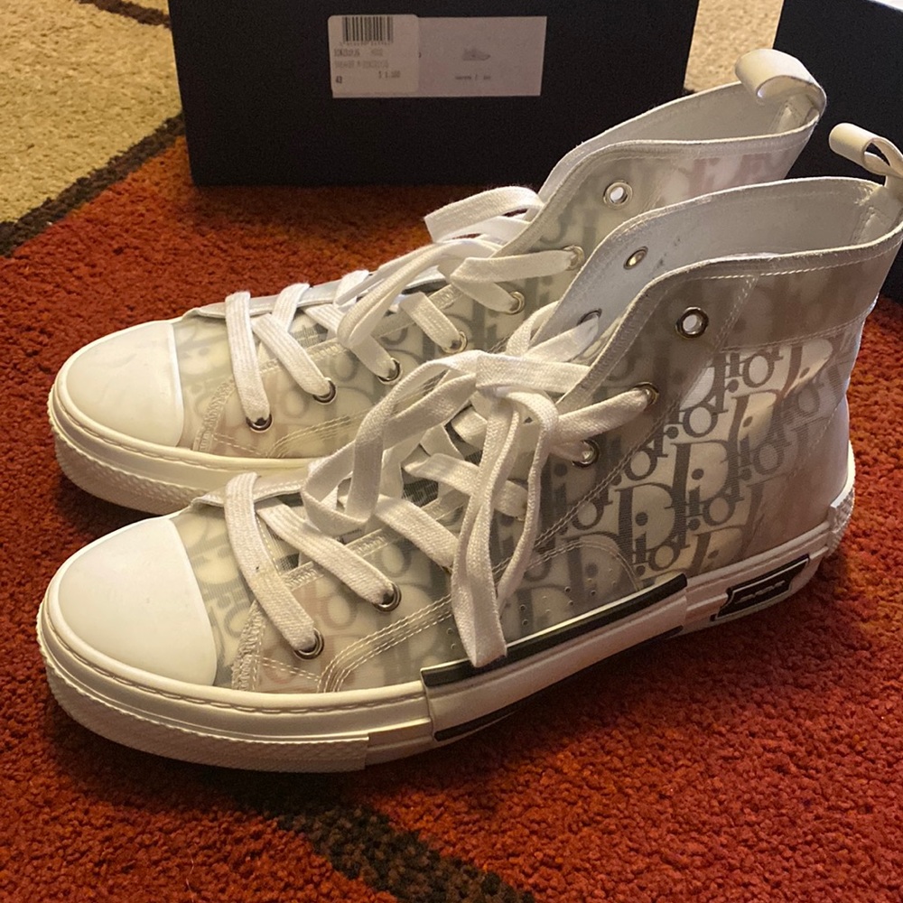 Selling Dior’s